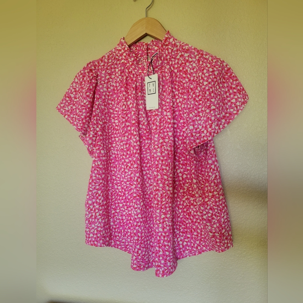 Savvy Chic Thml flutter sleeve blouse